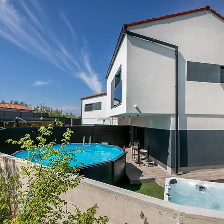 Vila Veroniq Zupanje